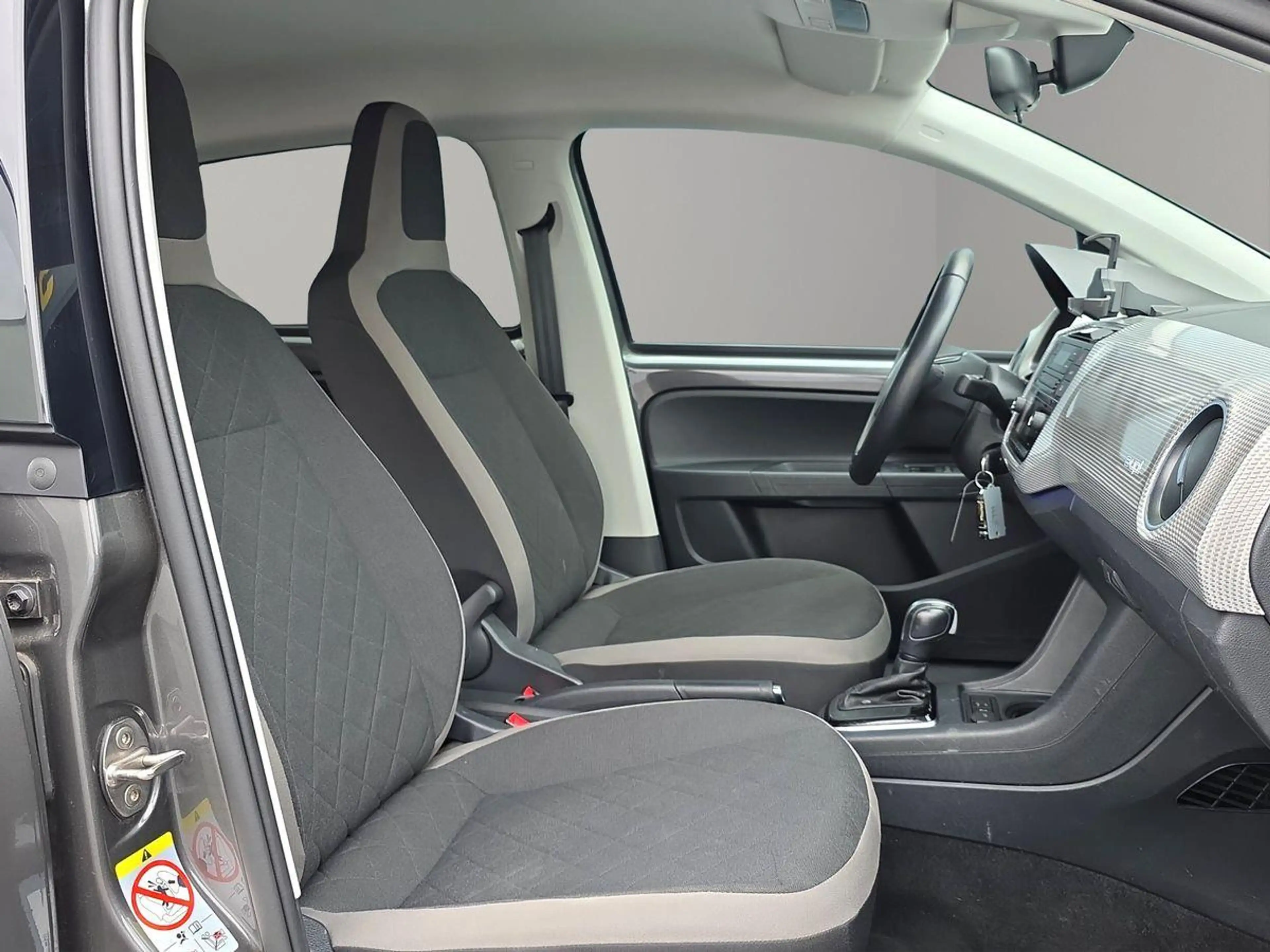 Volkswagen e-up! e-up! Style Plus CCS GRA R-KAM PDC 250km-Reichw — photo 10