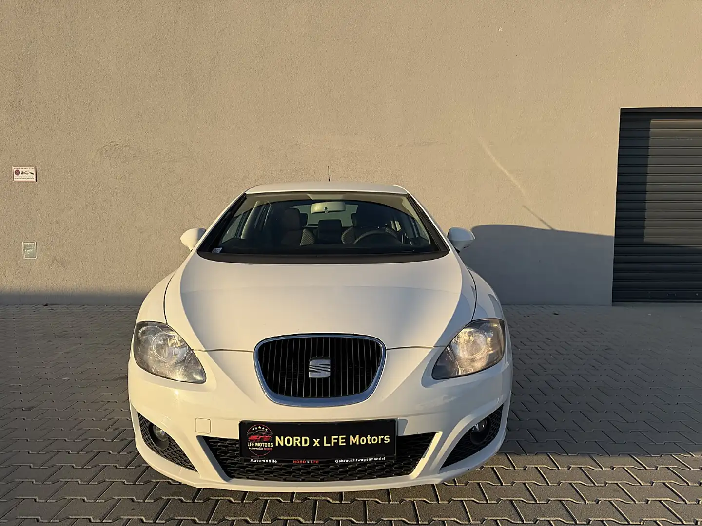 SEAT Leon Style 1,4 TSI - BASTLERFAHRZEUG - Weiß - 2