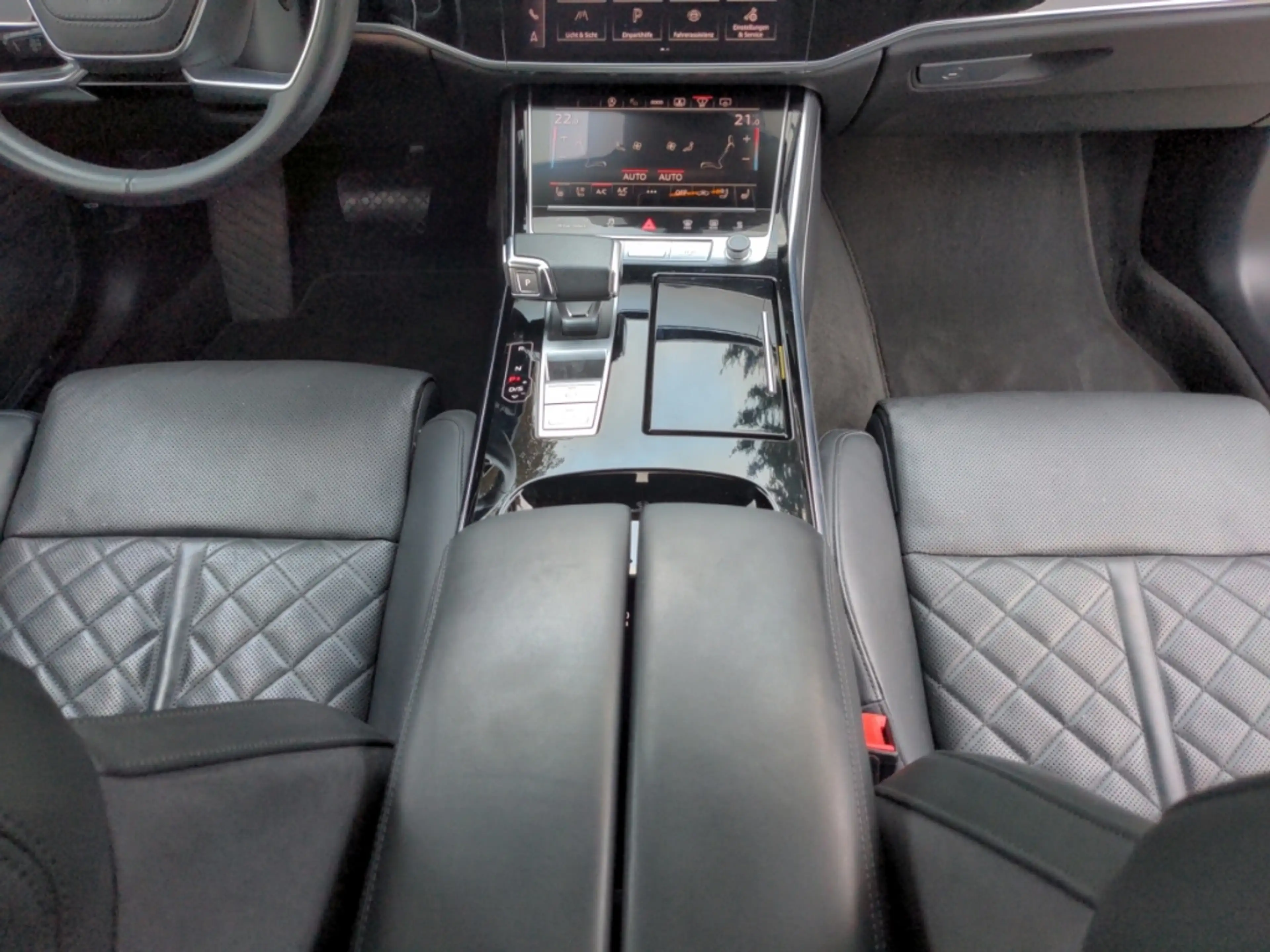 Audi A8 60 TFSI 60TFSI quattro Matrix STHZ Navi HUD B&O Pa — photo 11
