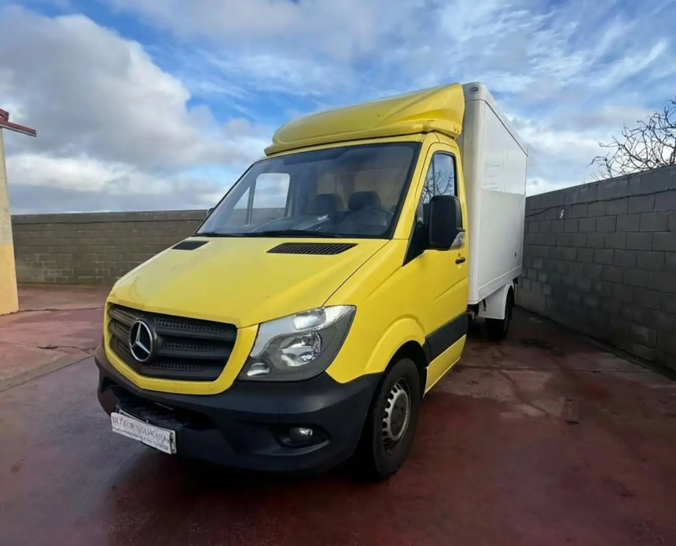 Mercedes-Benz Sprinter Ch.Cb. 314BlueTec Medio Rebajado Amarillo - 1