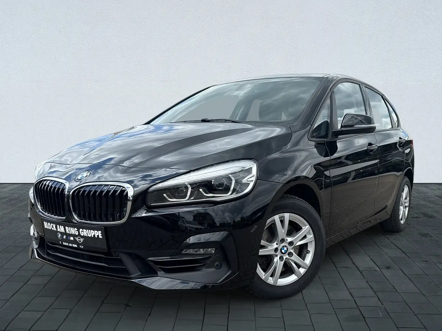 BMW 240 20i Active Tourer Чёрный - 2