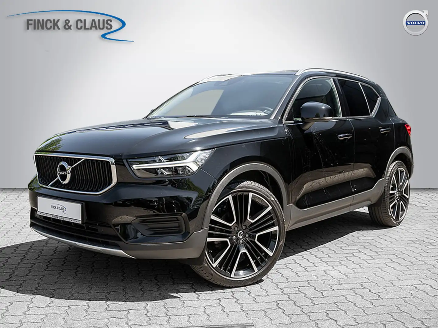 Volvo XC40 T2 Momentum PDC H/K NAVI W-LAN LED PANO Noir - 1