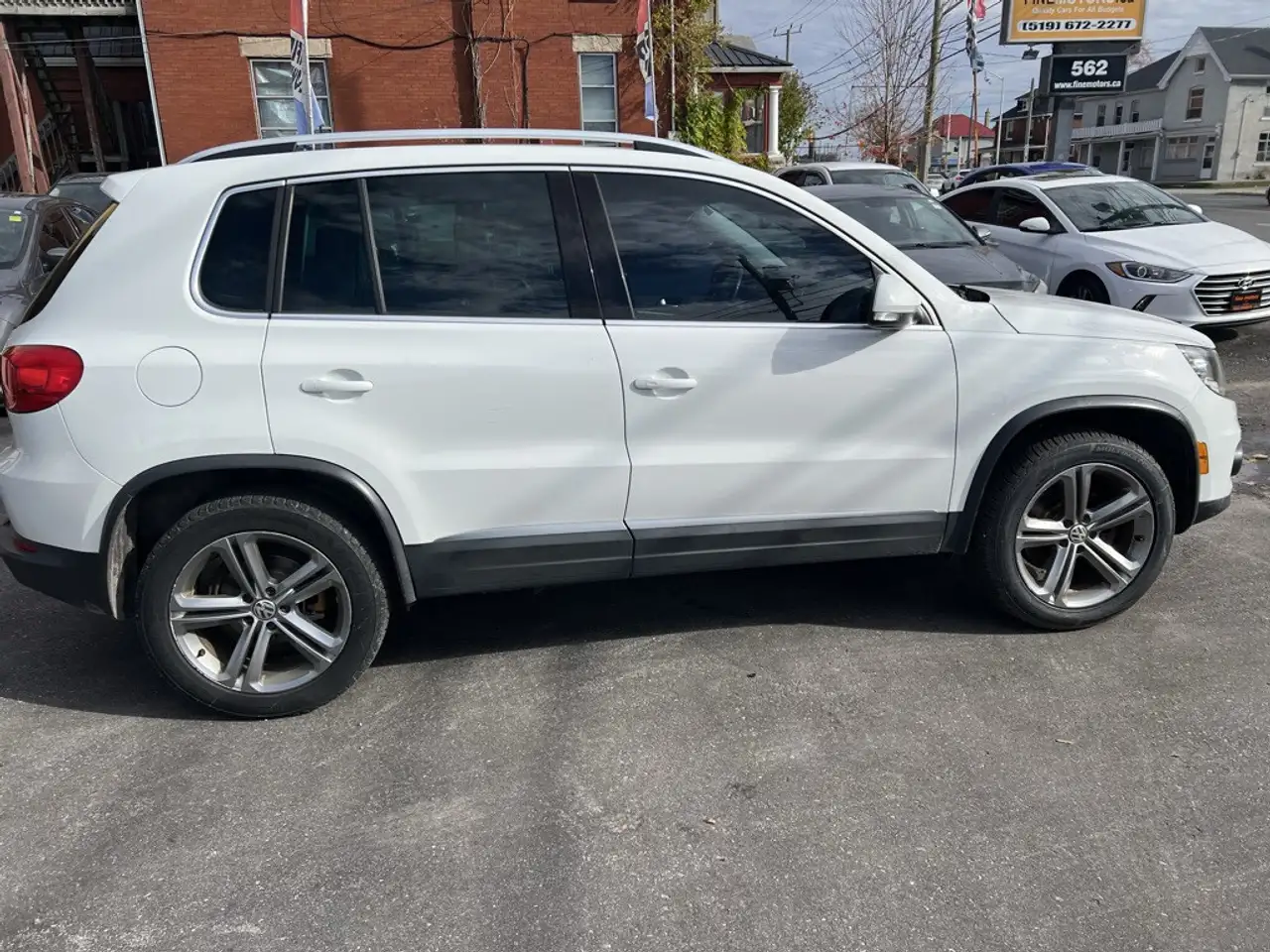 Volkswagen Tiguan снимка Volkswagen Tiguan