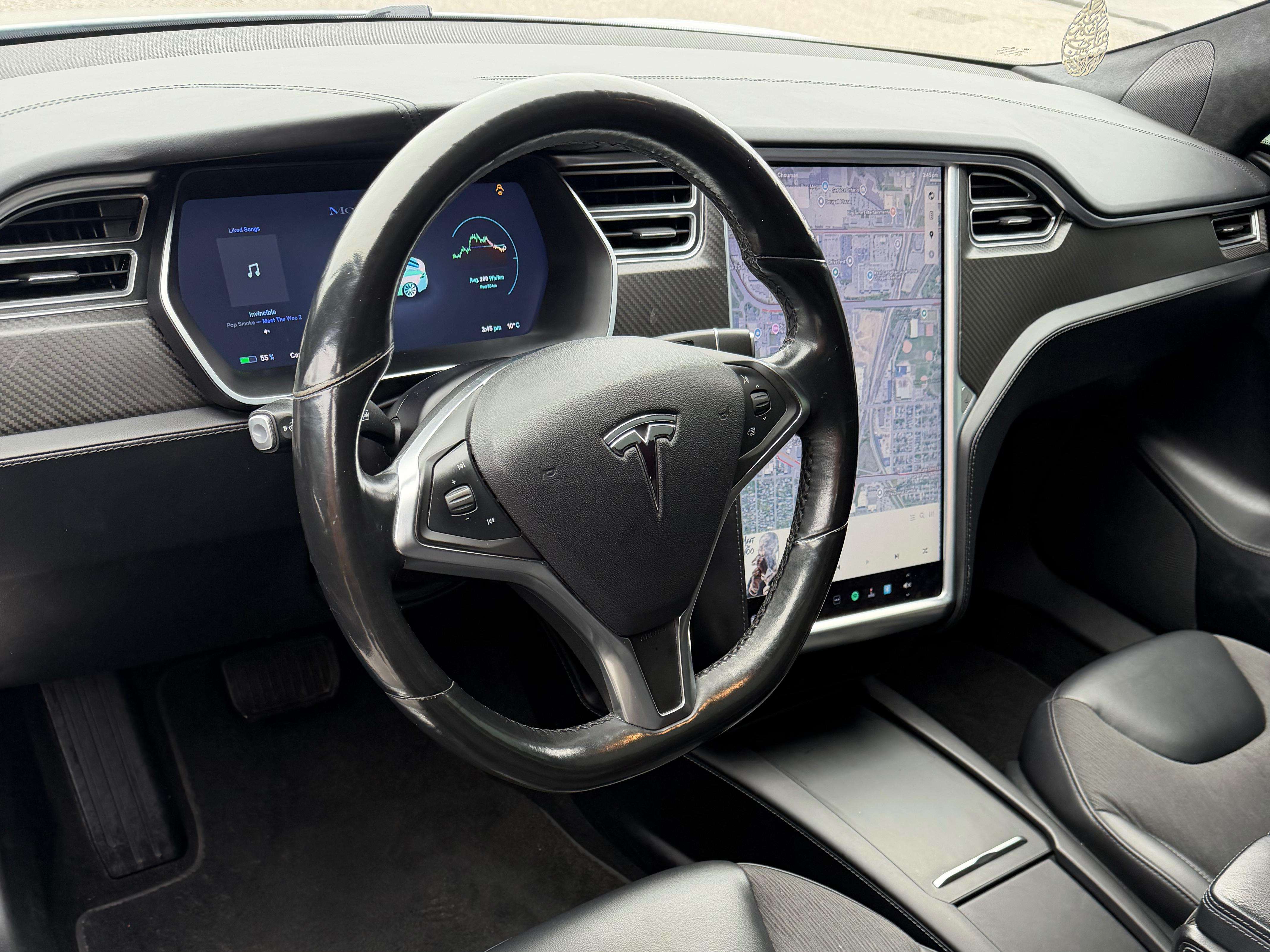 2016 Tesla Model S thumb 6