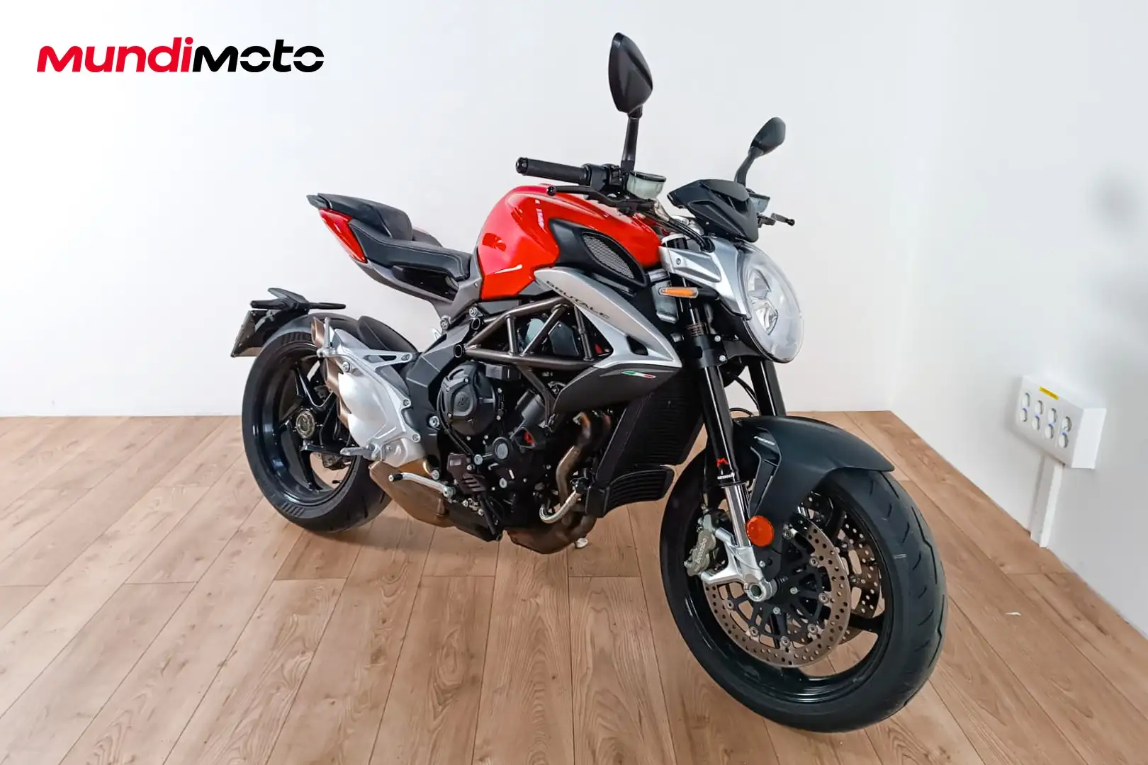 MV Agusta Brutale 800 - 2