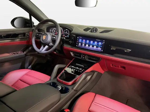 Porsche Cayenne view 10