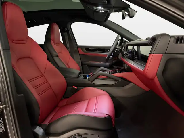 Porsche Cayenne view 13