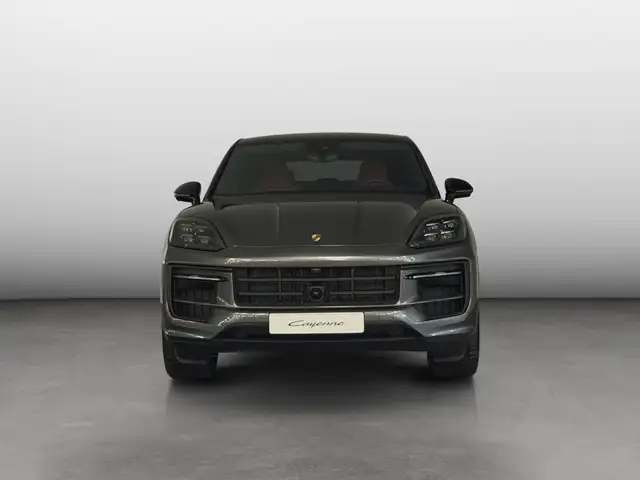 Porsche Cayenne view 8