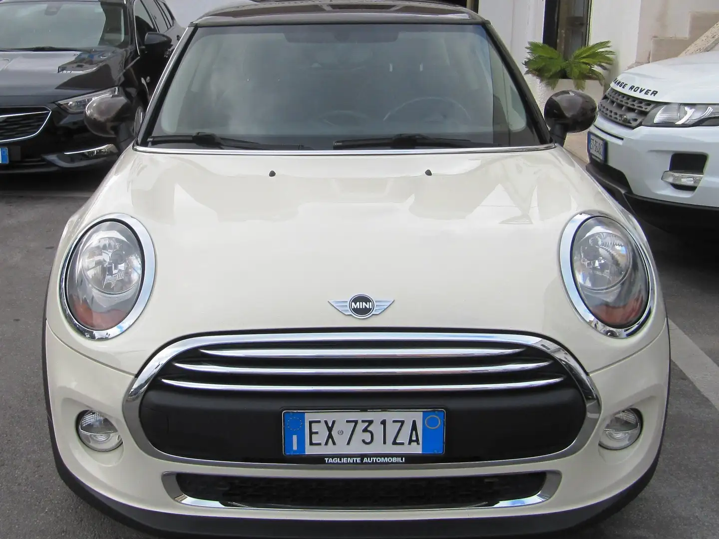 MINI Cooper D F56 1.5D 3P Beige - 2