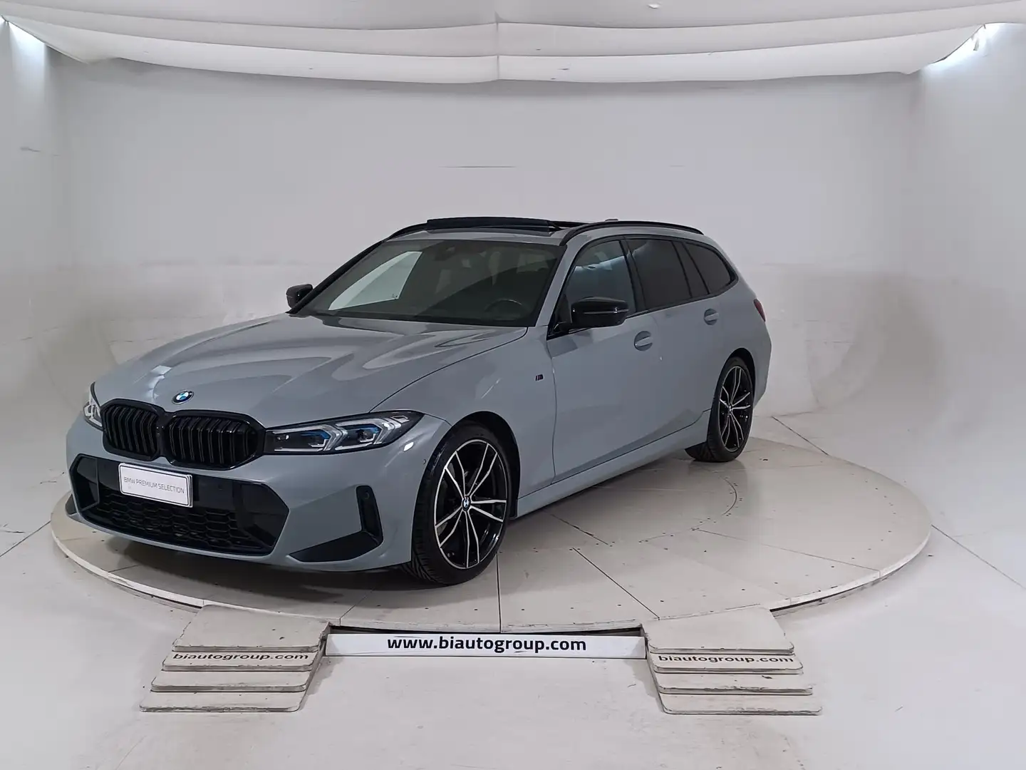 BMW 320 Serie 3 G21 2022 Touring 320d Touring mhev 48V xd Grigio - 1