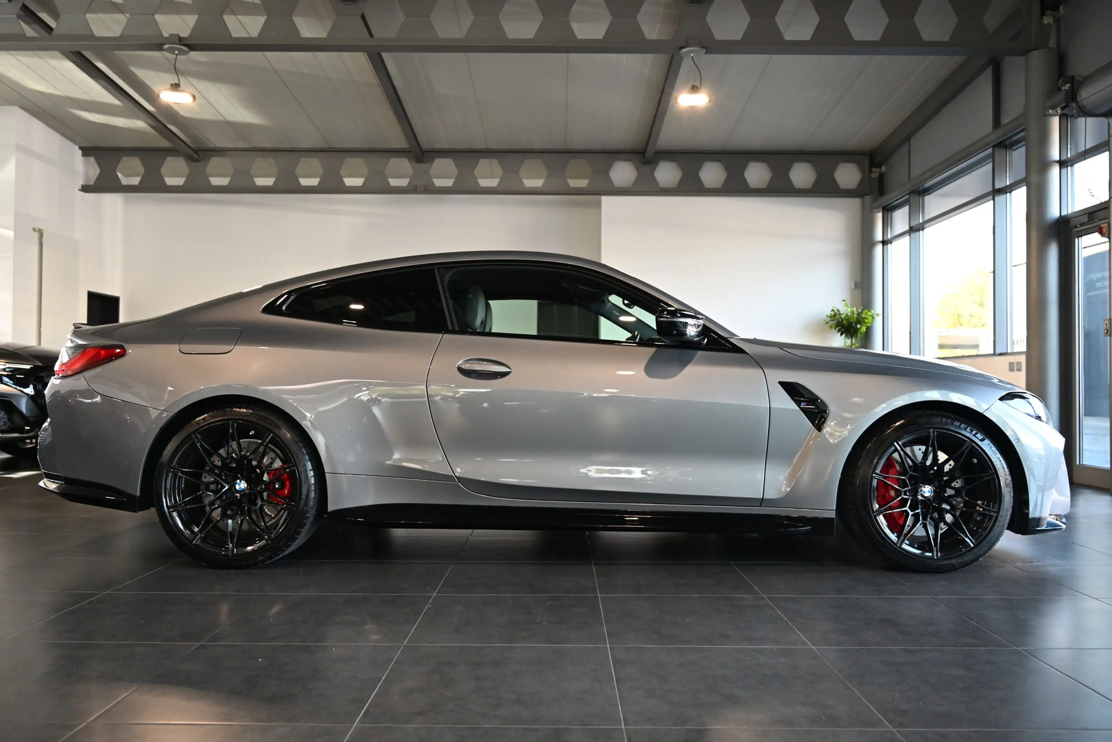 BMW M4 xDrive Competition 1Hand Carbon Laser HUD H&K — photo 7