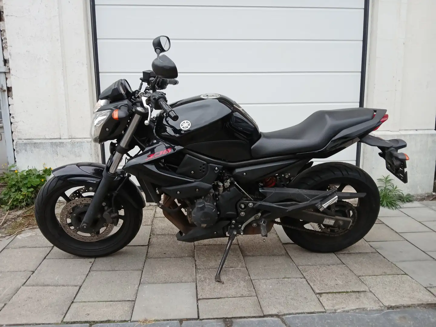 Yamaha XJ 6 Zwart - 1