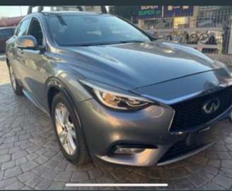 Q30 2.2d Premium 7DCT Premium