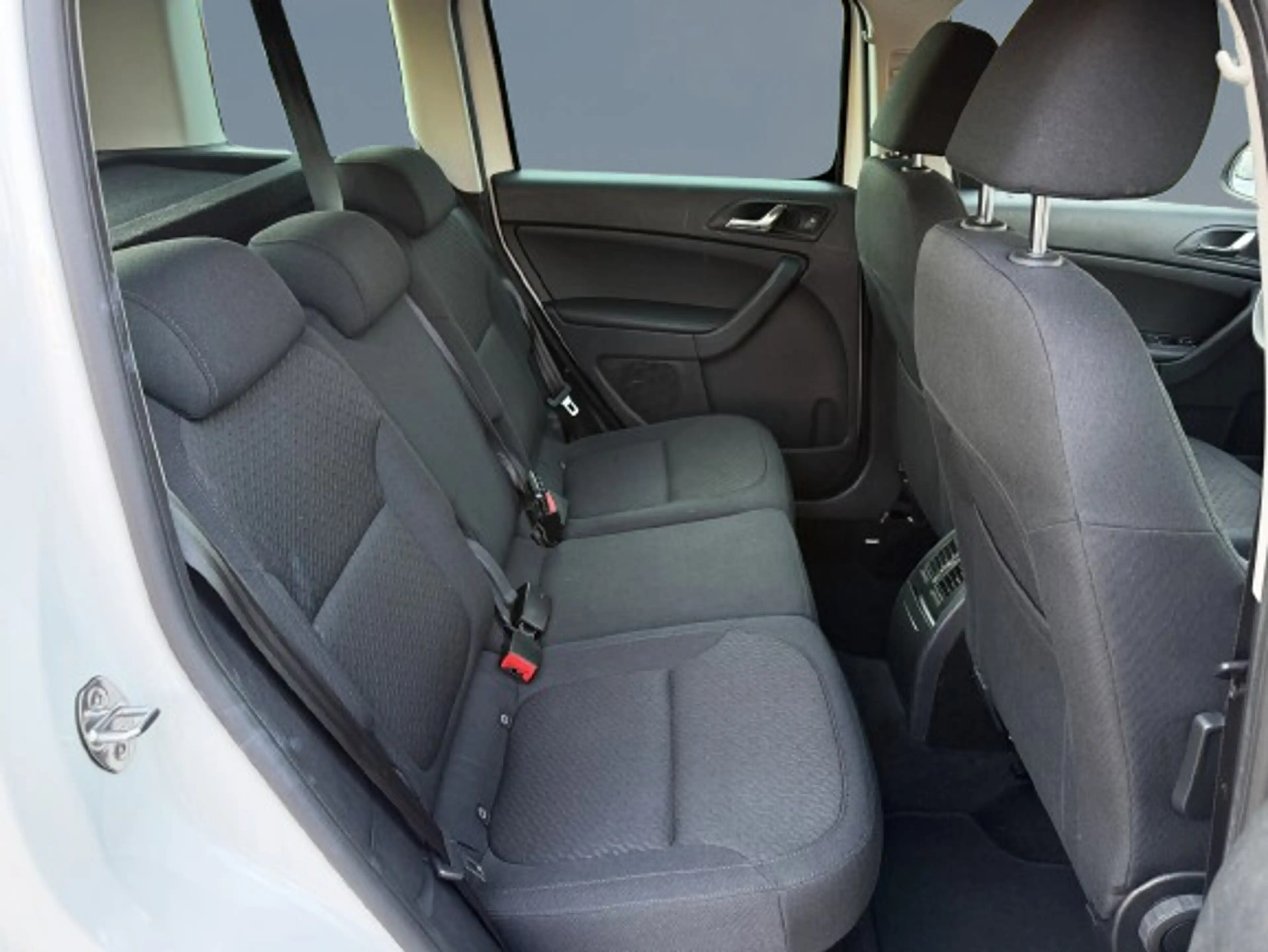 Skoda Yeti Outdoor 2,0 TDI SCR 4x4 Style DSG — photo 10