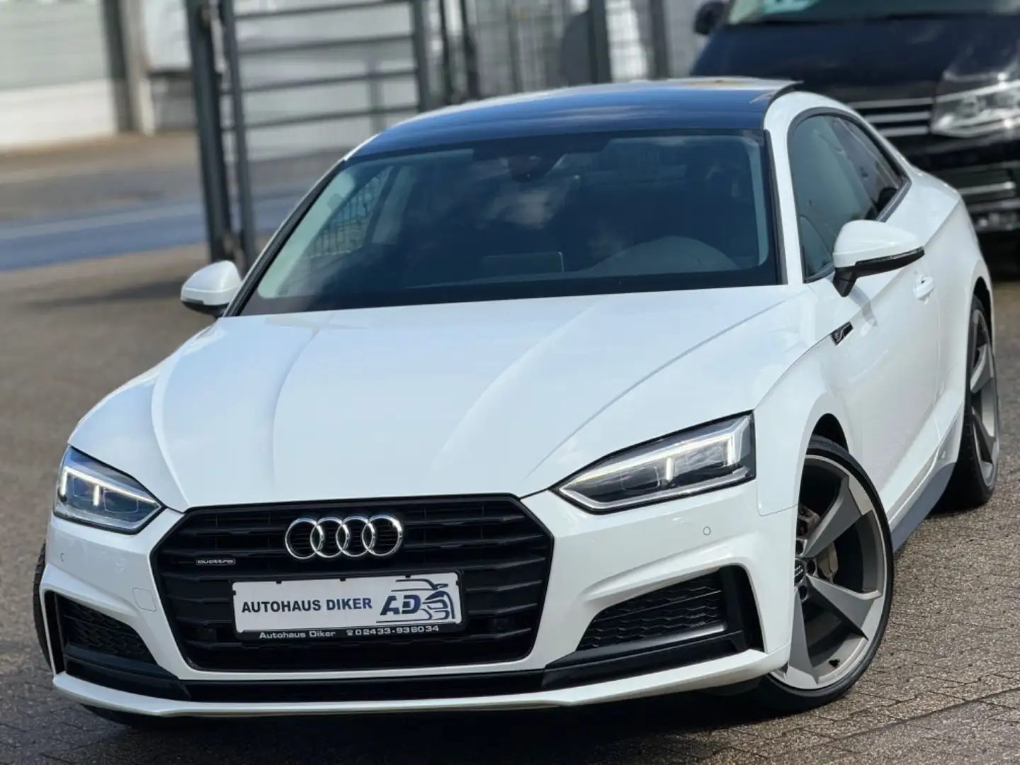 Audi A5 Coupe 2.0 TDI quattro S line Pano, 20"Rotor Weiß - 1