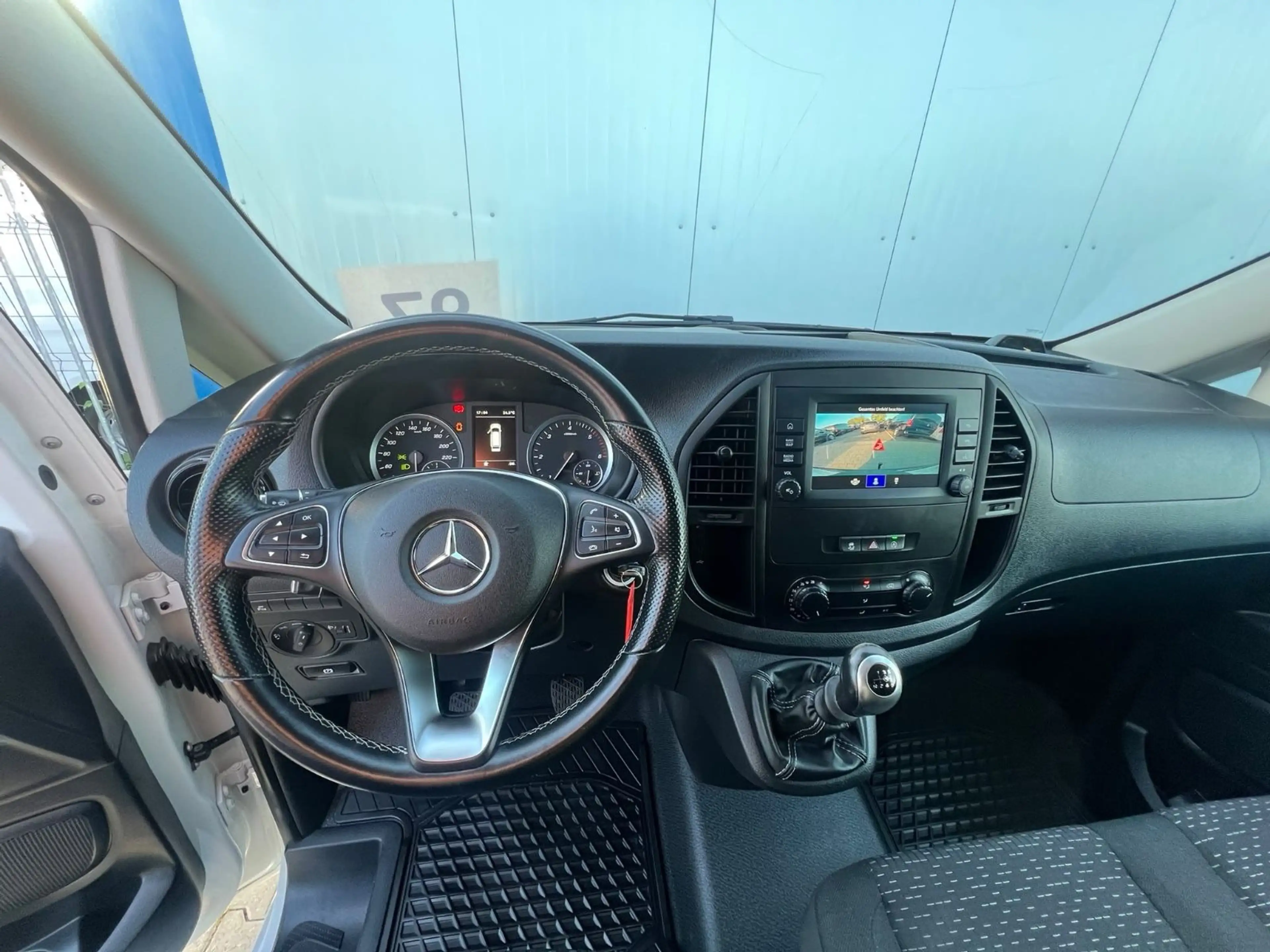 Mercedes-Benz Vito 114 LANG 6G KLIMA NAVI KAMERA TEMPOMAT AHK — photo 15