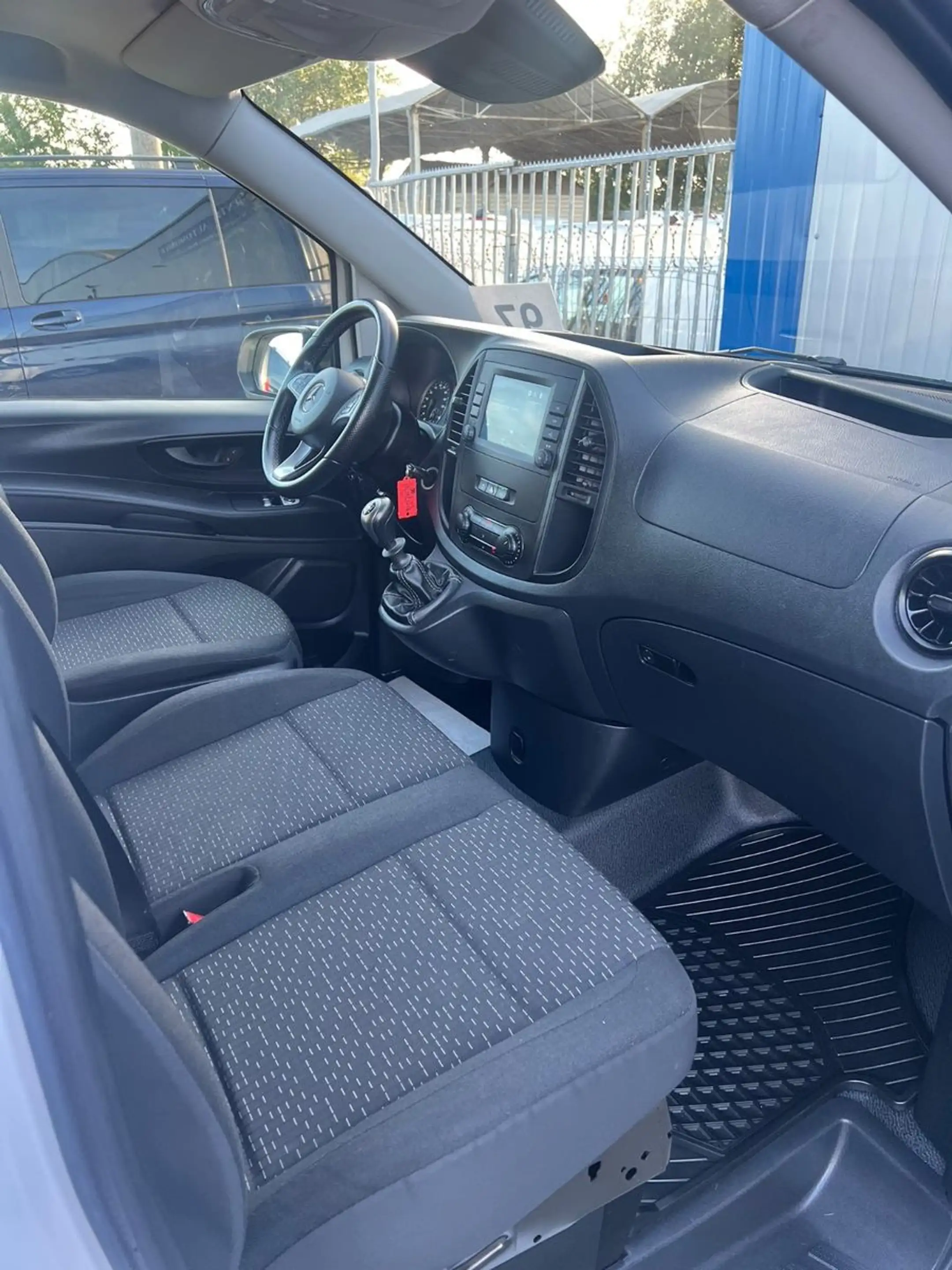 Mercedes-Benz Vito 114 LANG 6G KLIMA NAVI KAMERA TEMPOMAT AHK — photo 14