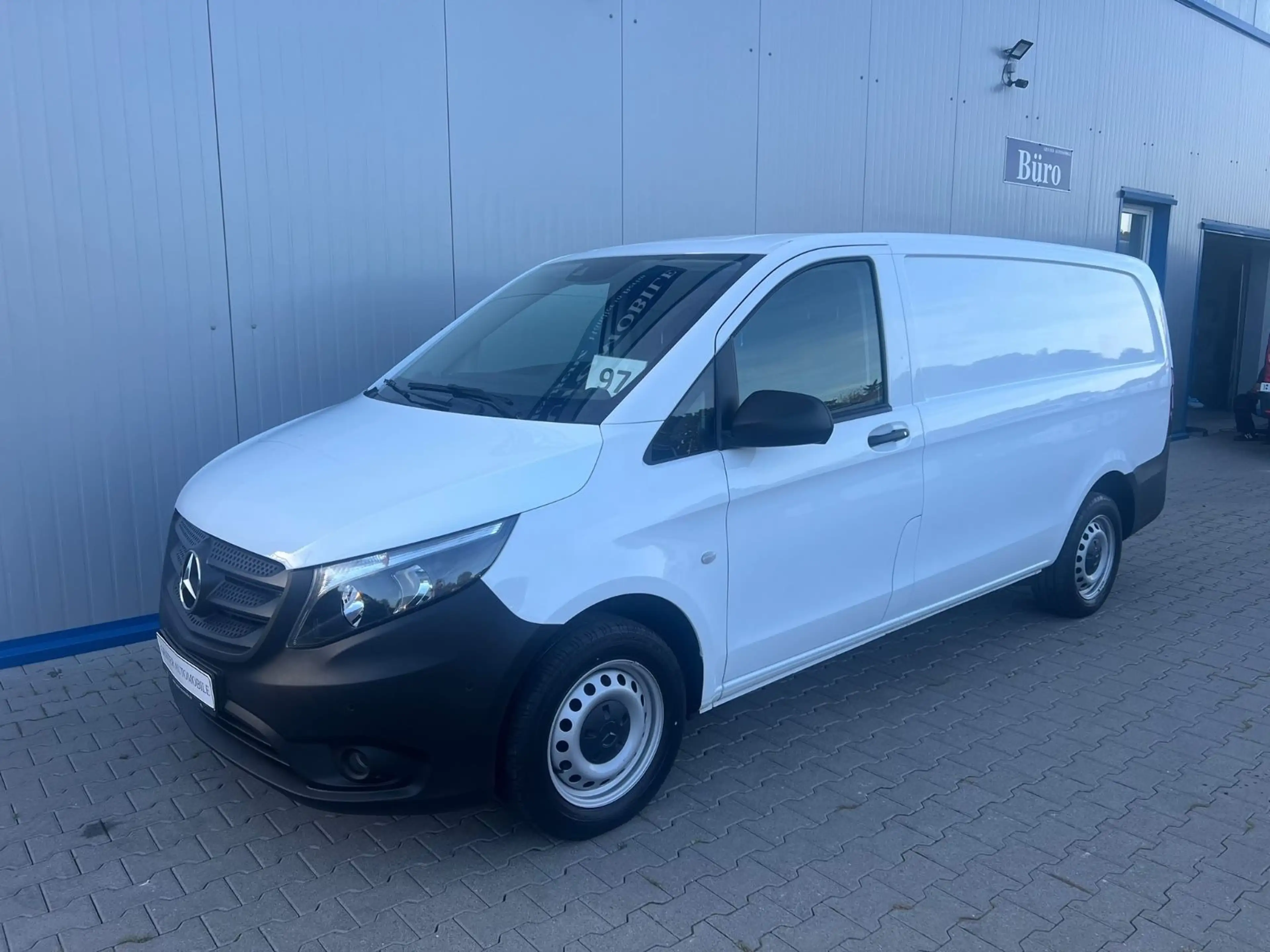 Mercedes-Benz Vito 114 LANG 6G KLIMA NAVI KAMERA TEMPOMAT AHK