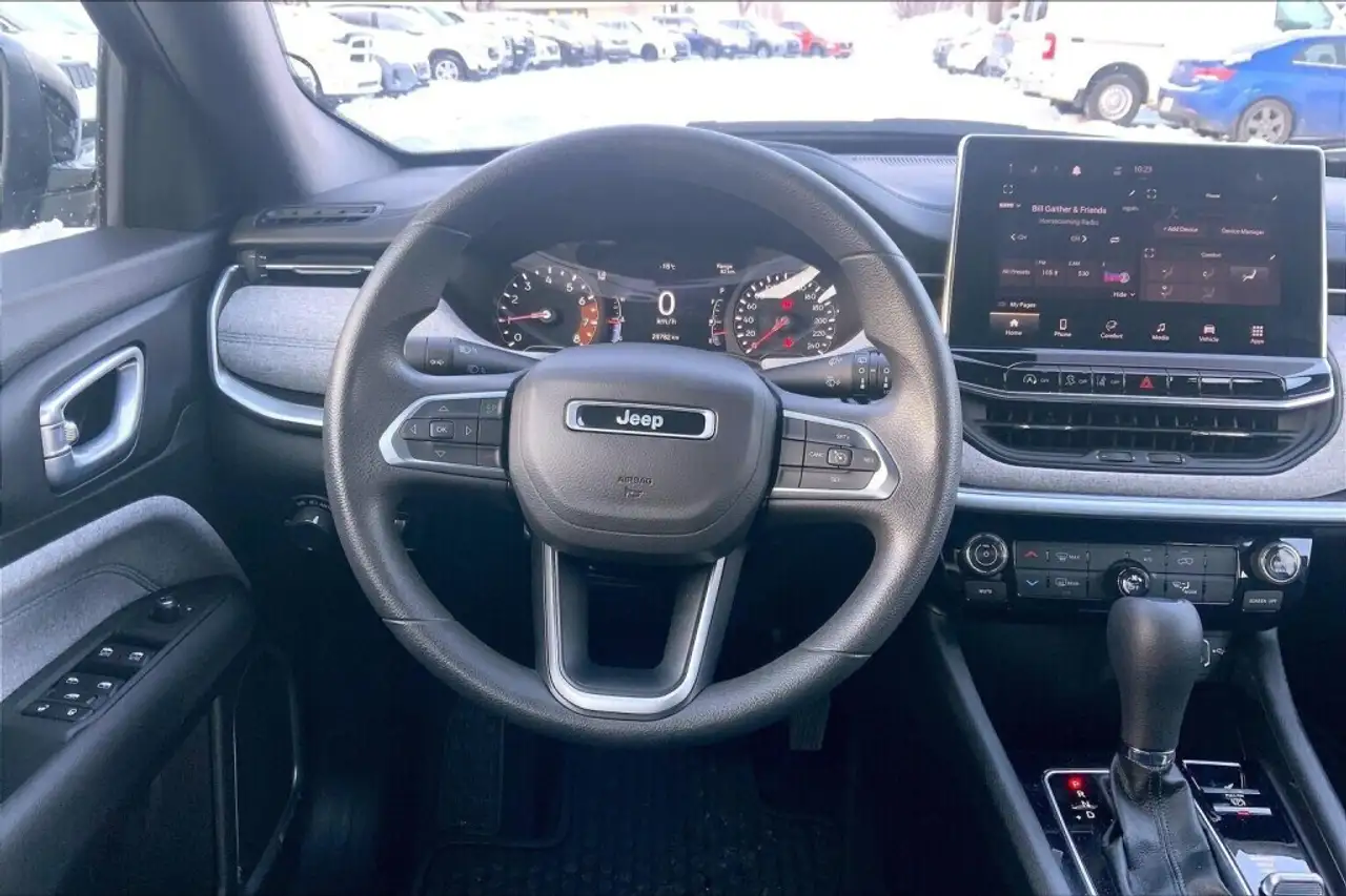 Jeep Compass photo Jeep Compass