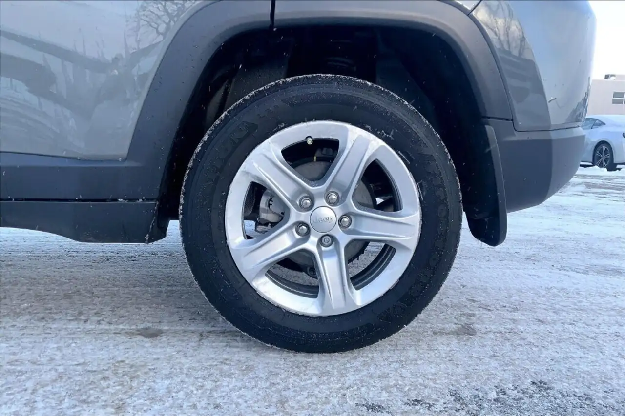 Jeep Compass photo Jeep Compass