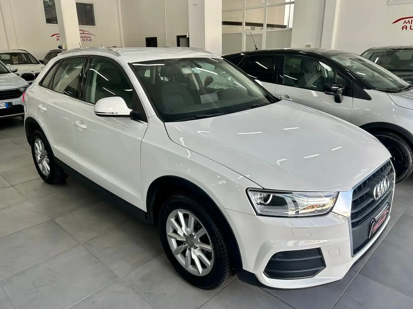Audi Q3 Q3 2.0 tdi Sport 120cv - 2