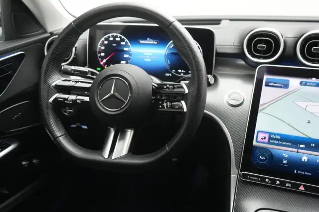 Mercedes-Benz C-Class view 13