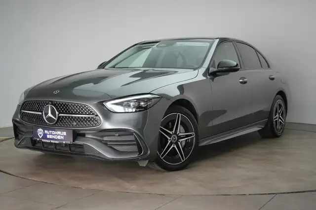 Mercedes-Benz C-Class view 3