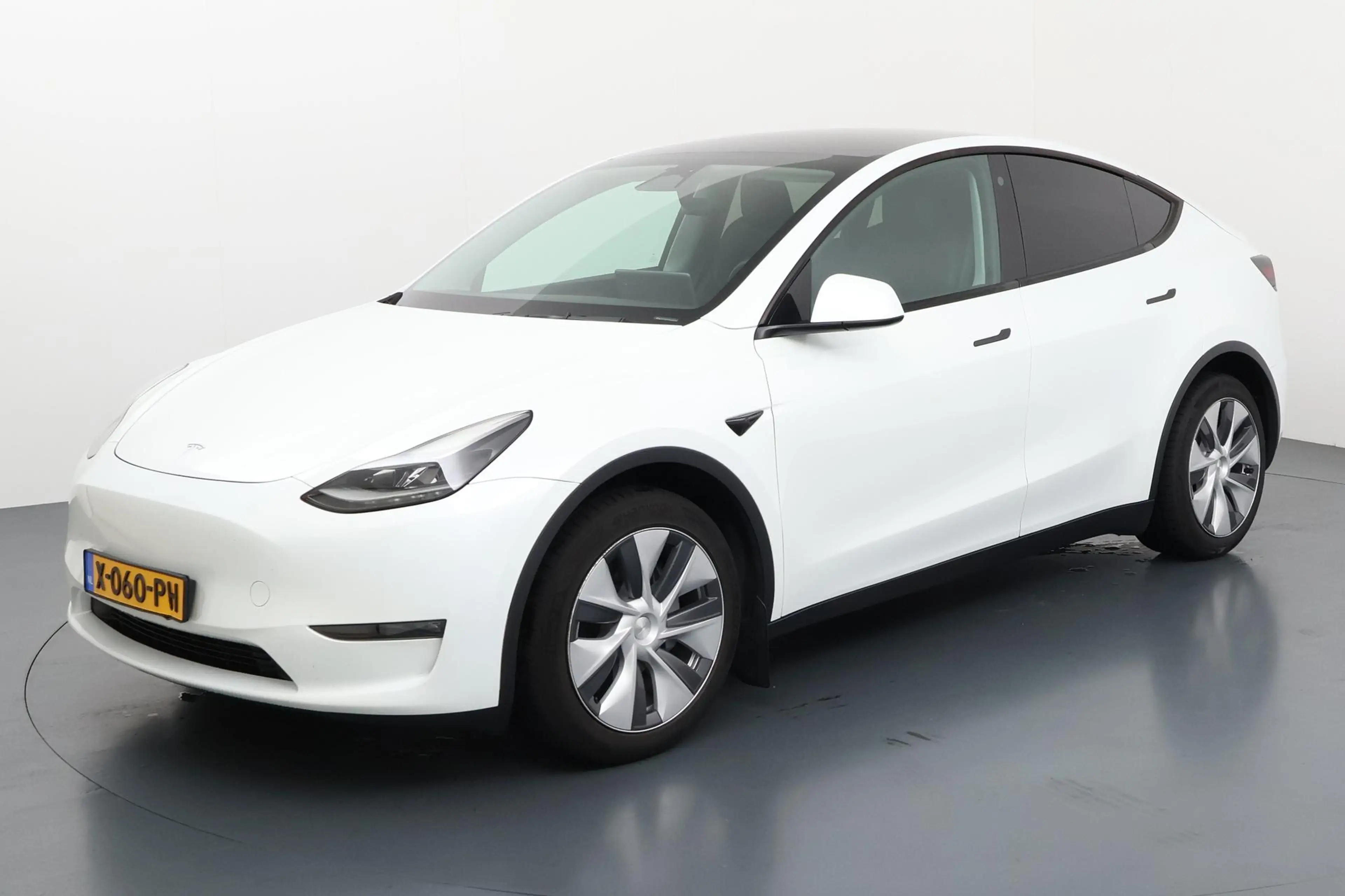 Tesla Model Y Long Range AWD 75 kWh - Krachtige Long Range met V — photo 4