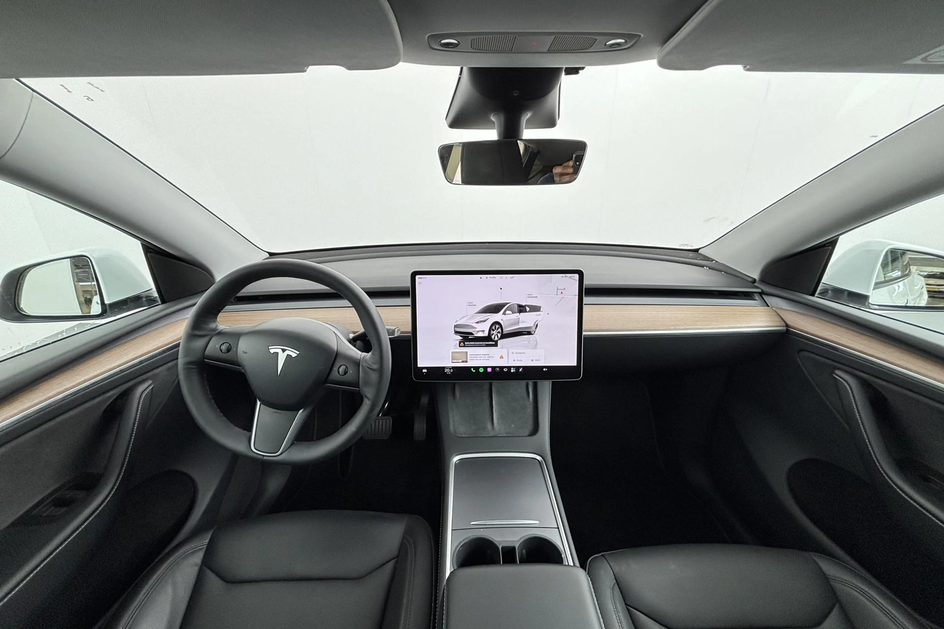Tesla Model Y Long Range AWD 75 kWh - Krachtige Long Range met V — photo 2