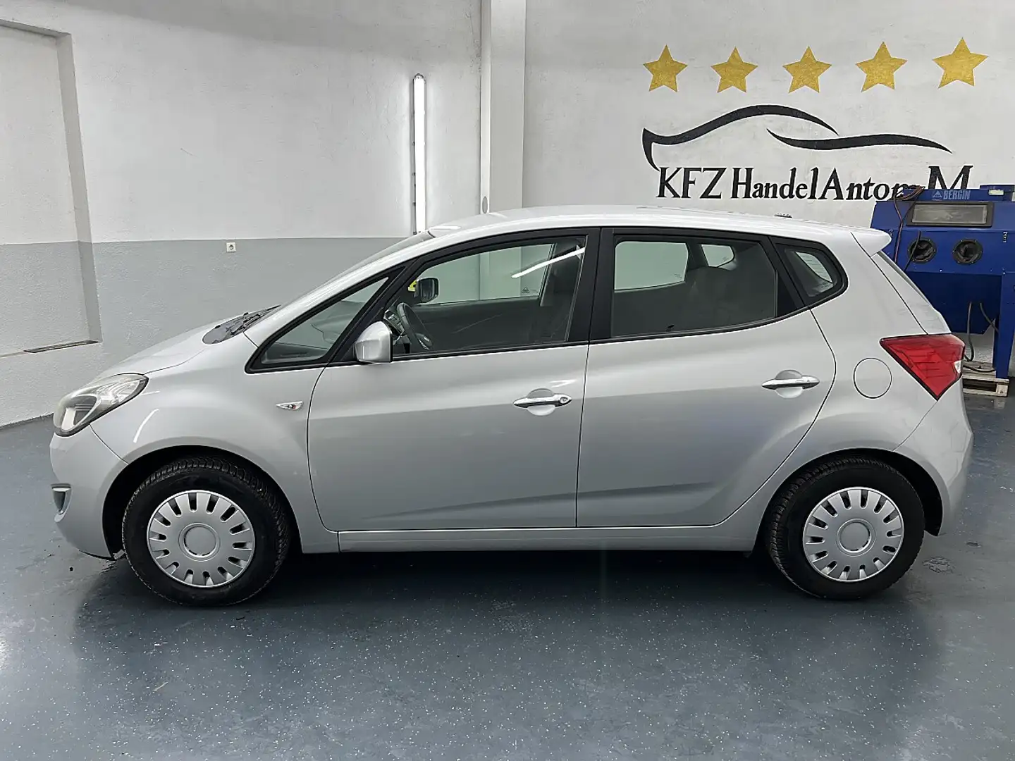 Hyundai iX20 1,4 CVVT Europe * SOFORT FINANZIERUNG & EINTAUS... Silber - 2