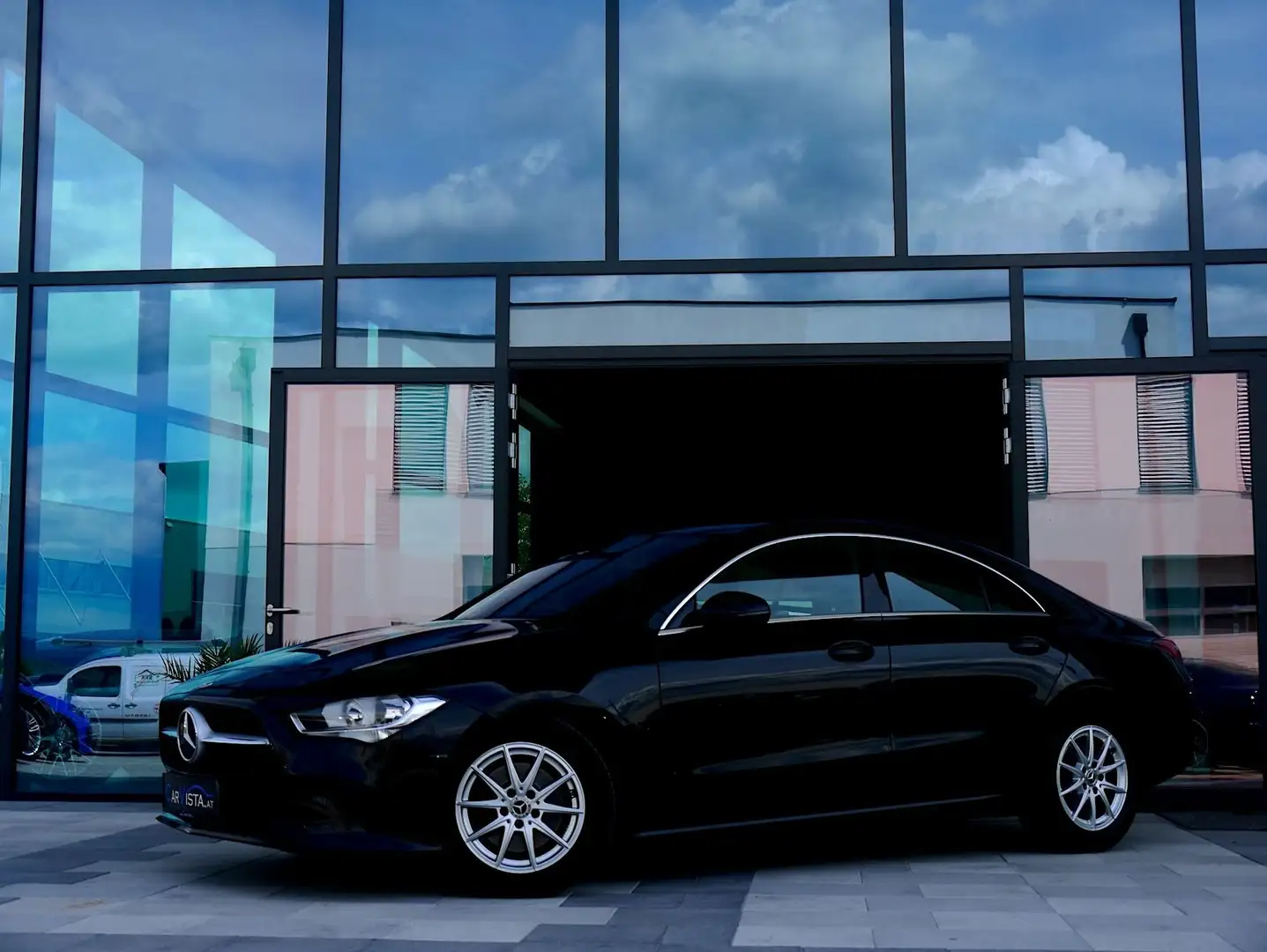 Mercedes-Benz CLA 200 d Aut. Navigation & Rückfahrkamera Schwarz - 1