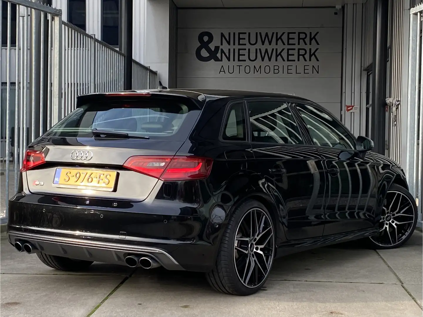 Audi S3 Sportback A3 2.0 TFSI quattro Pro Line Plus | AUTO Noir - 2
