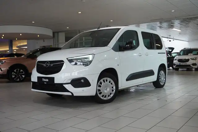 Opel Combo-E Life view 3