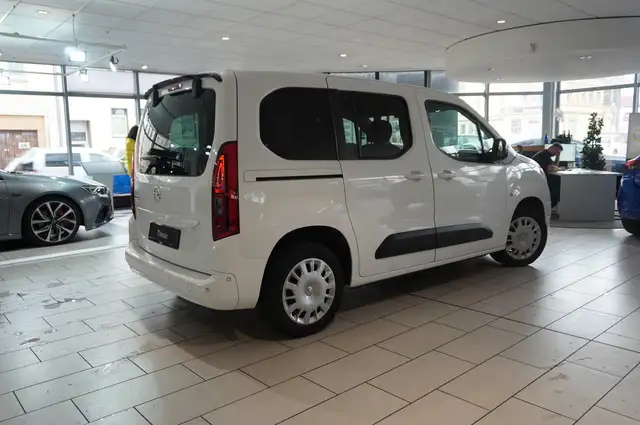 Opel Combo-E Life view 14