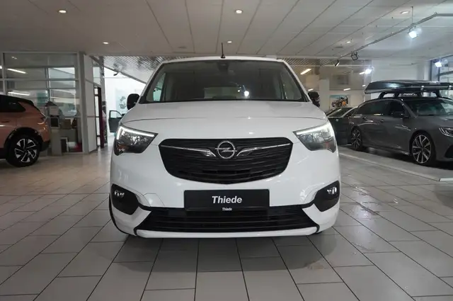 Opel Combo-E Life view 6
