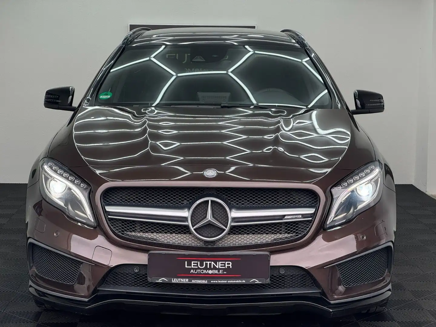 Mercedes-Benz GLA 45 AMG -Driver´s Pack*4Matic*Junge-Sterne Brown - 2