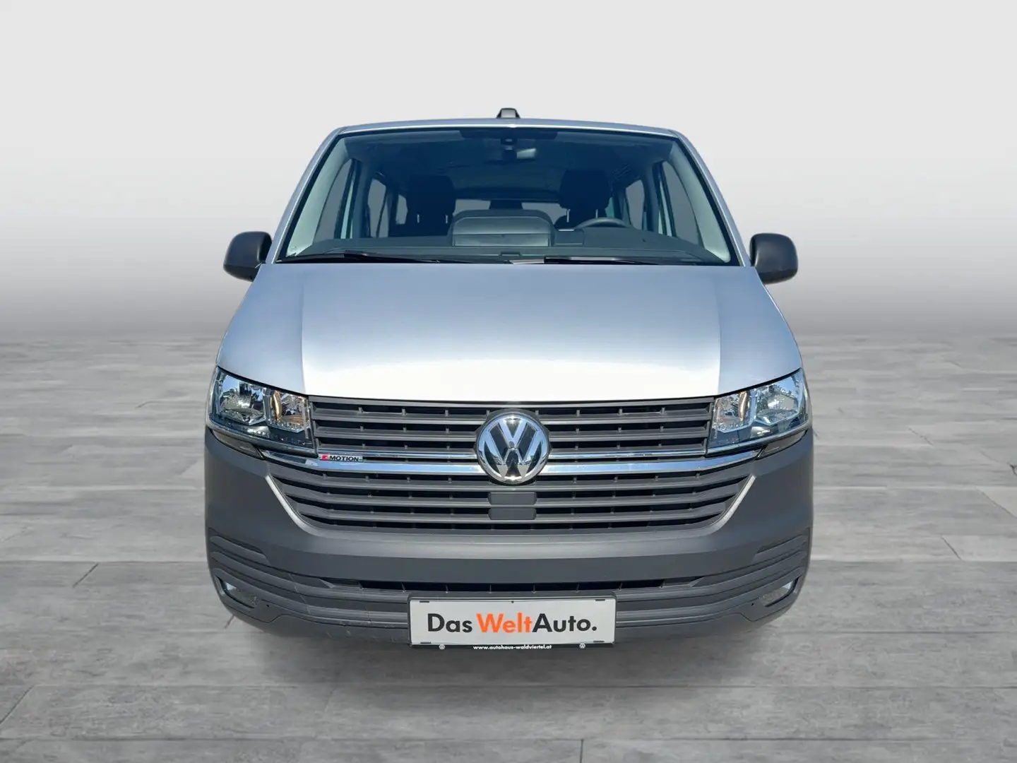 Volkswagen T6.1 Transporter Kombi LR TDI 4MOTION Silber - 2