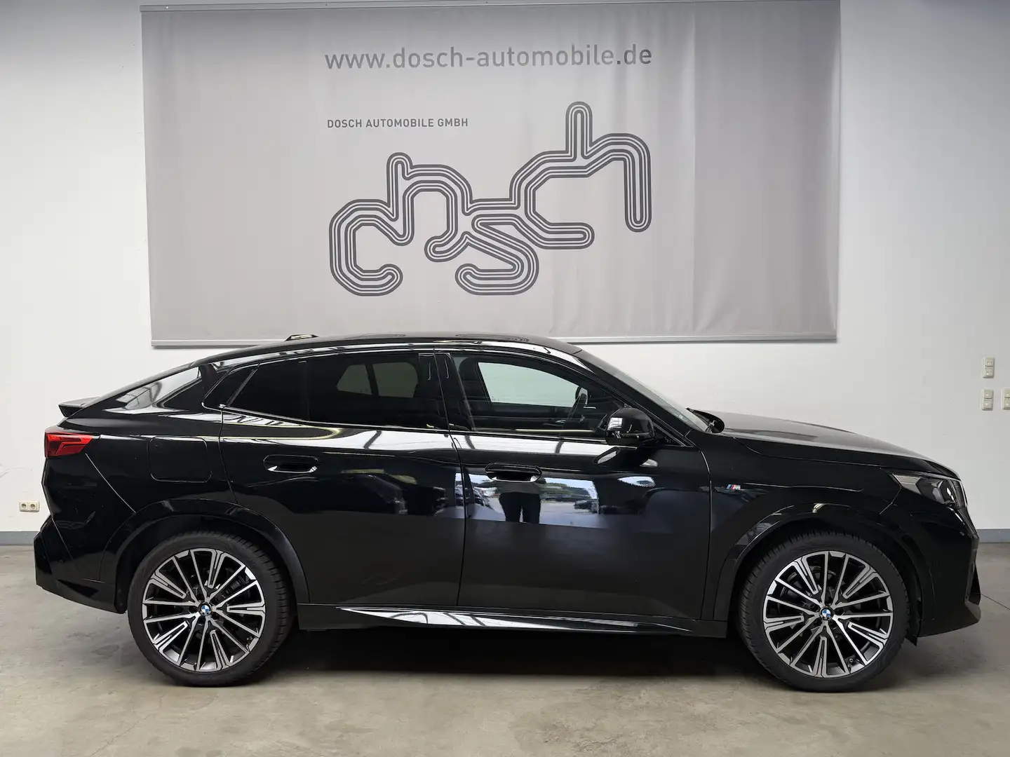 BMW X2 18 d sDr. M Sport/NAVI/LED/PANO/KAMERA Schwarz - 2