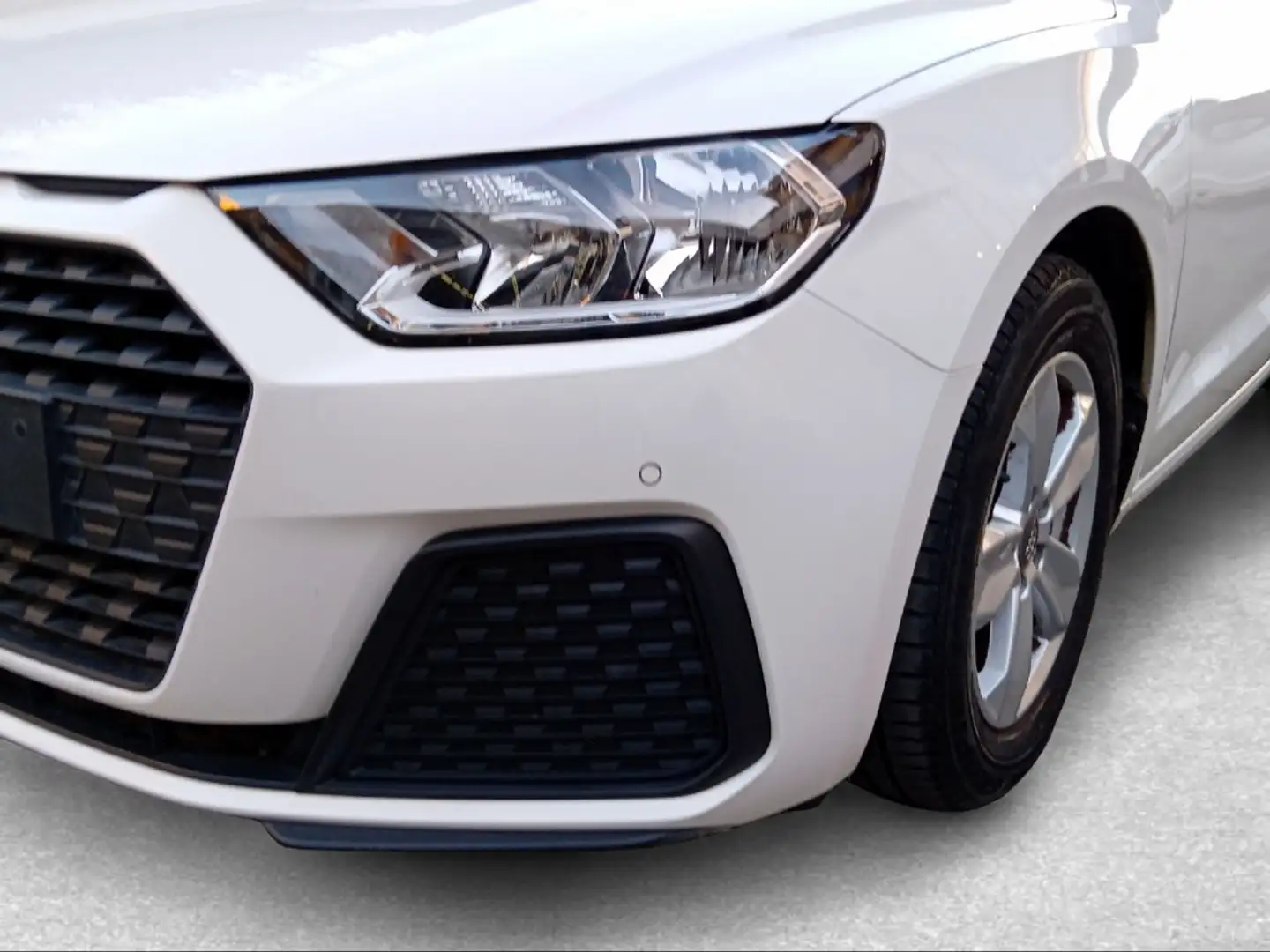 Audi A1 Sportback 30 1.0 tfsi 116cv Wit - 2