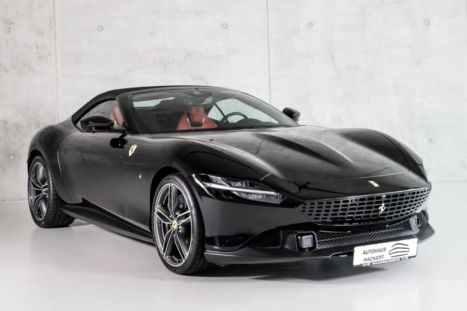 Ferrari Roma Spider 2025 ON STOCK! Schwarz - 1