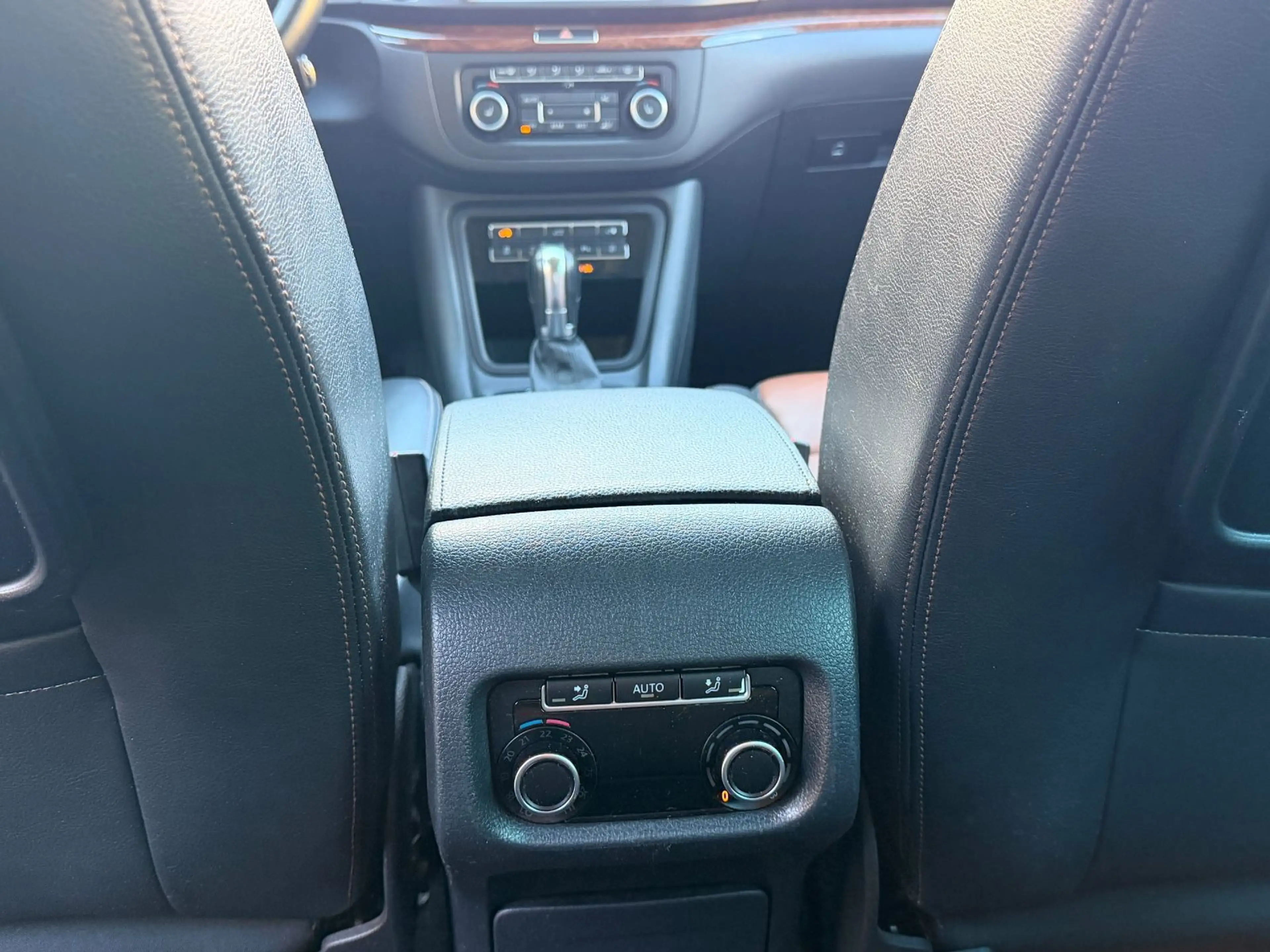 Volkswagen Sharan Highline BMT DSG Navi Leder Kamera — photo 15