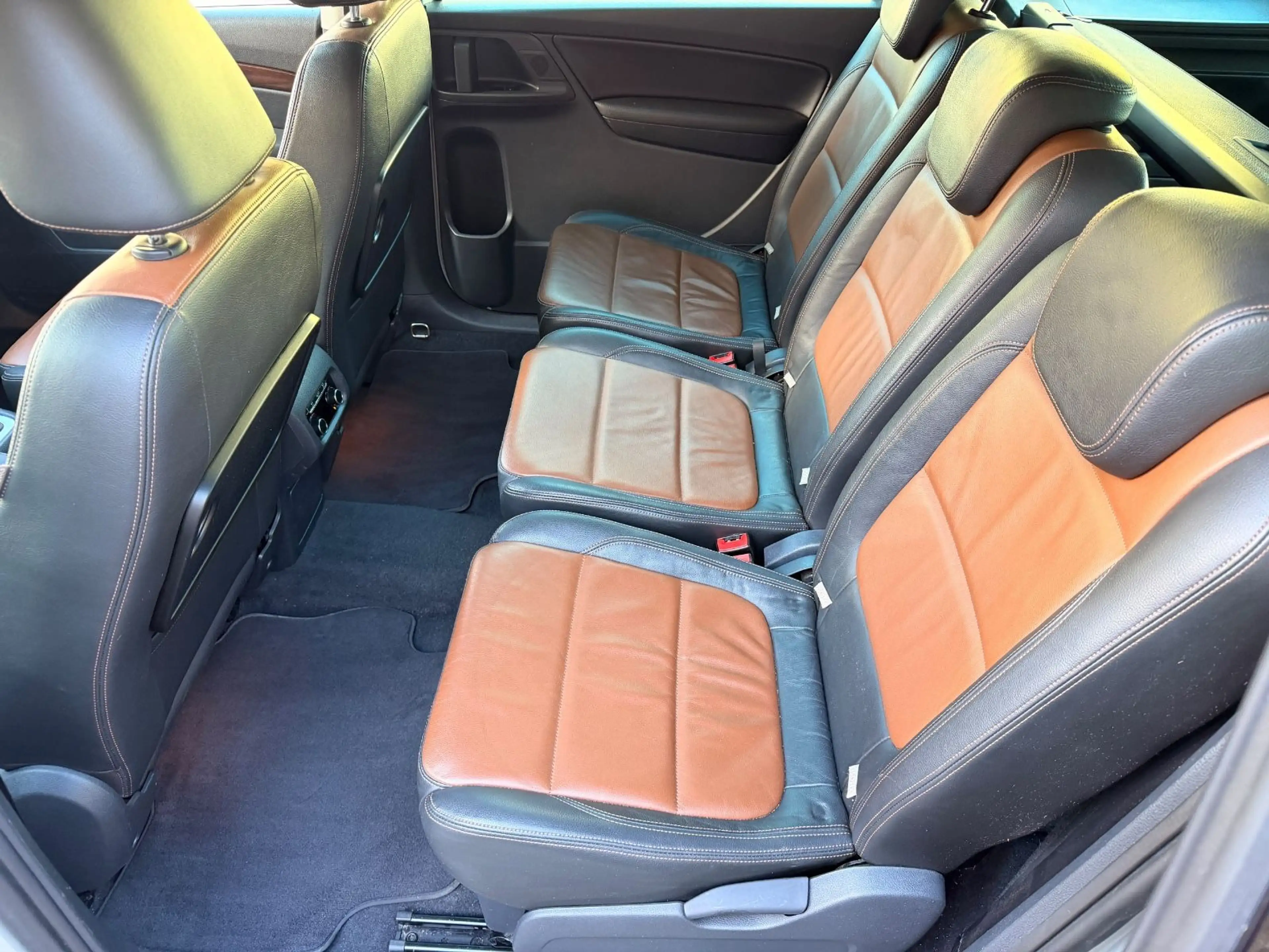 Volkswagen Sharan Highline BMT DSG Navi Leder Kamera — photo 13
