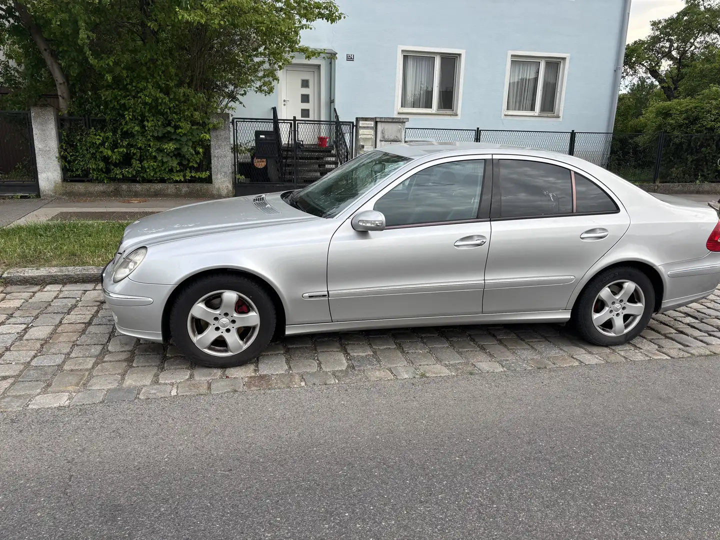 Mercedes-Benz E 270 T CDI Avantgarde - 2