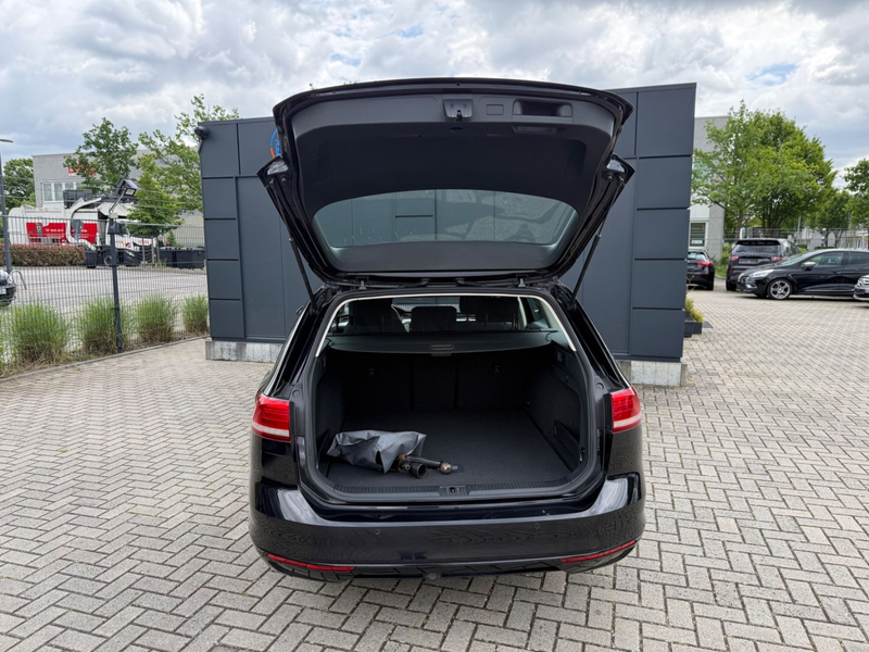 Volkswagen Passat Variant Comfortline 2.0 *Navi — photo 9