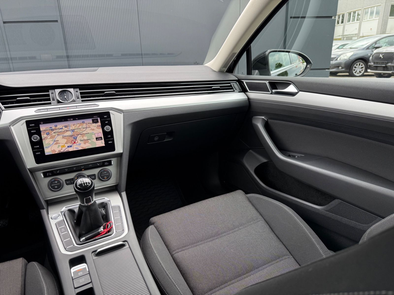 Volkswagen Passat Variant Comfortline 2.0 *Navi — photo 13