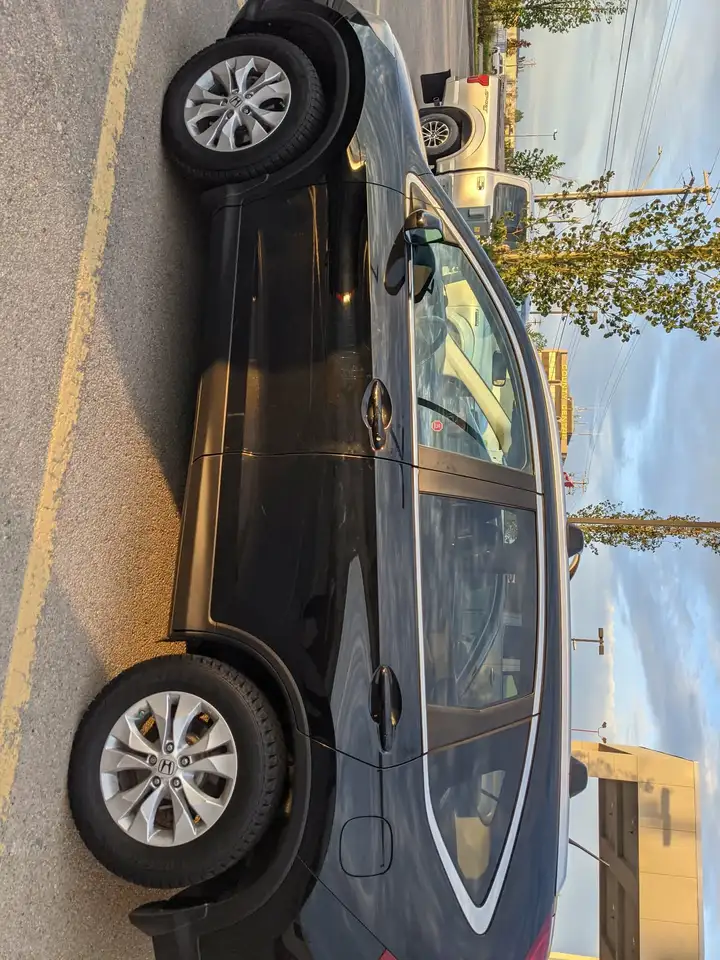 Honda CR-V photo Honda CR-V
