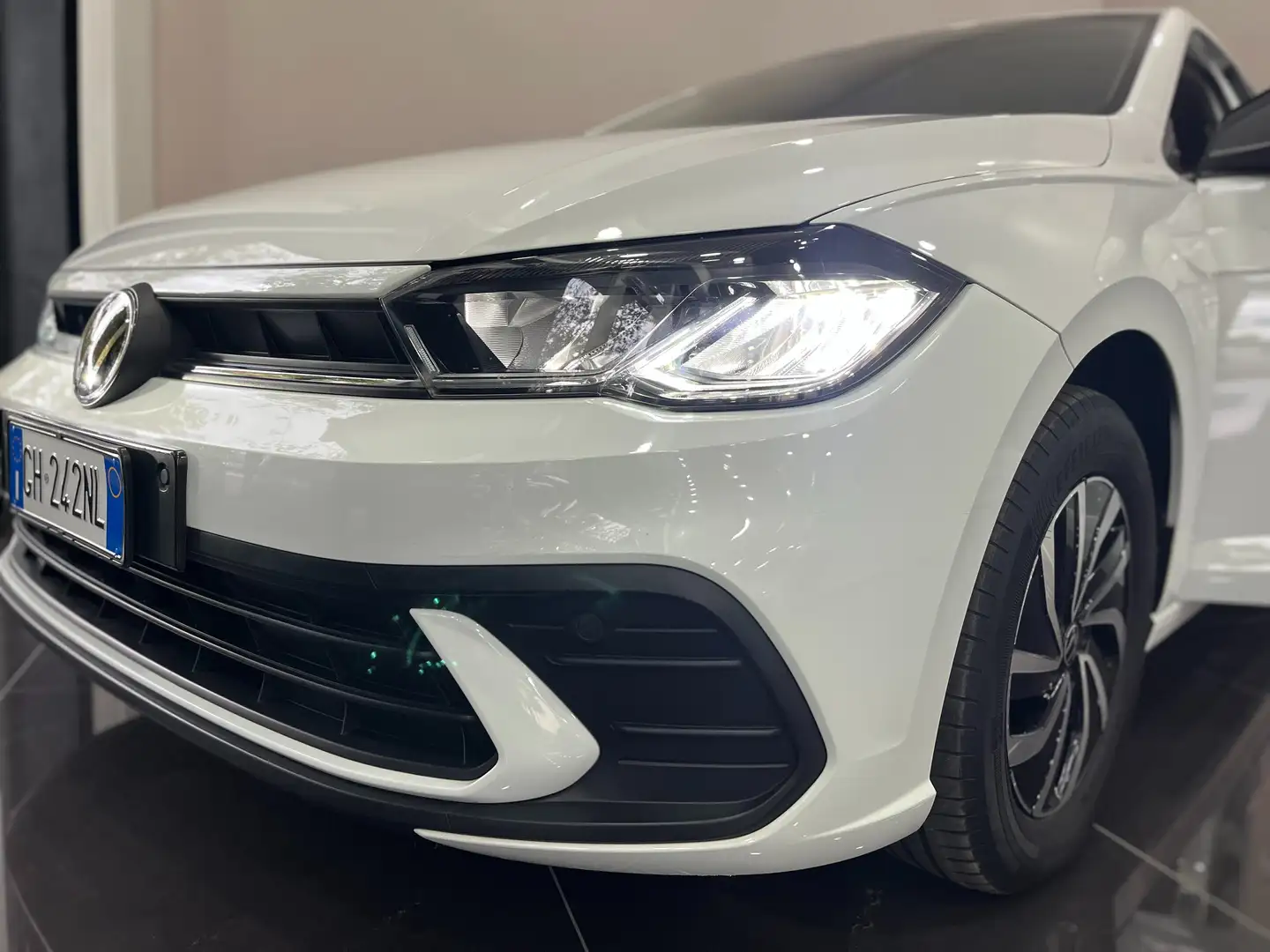 Volkswagen Polo Polo VI 2022 1.0 tsi Style 95cv Bianco - 2