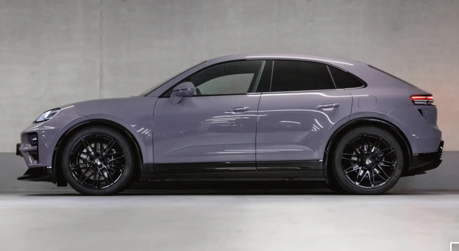 Porsche Macan Turbo Mauve - 2