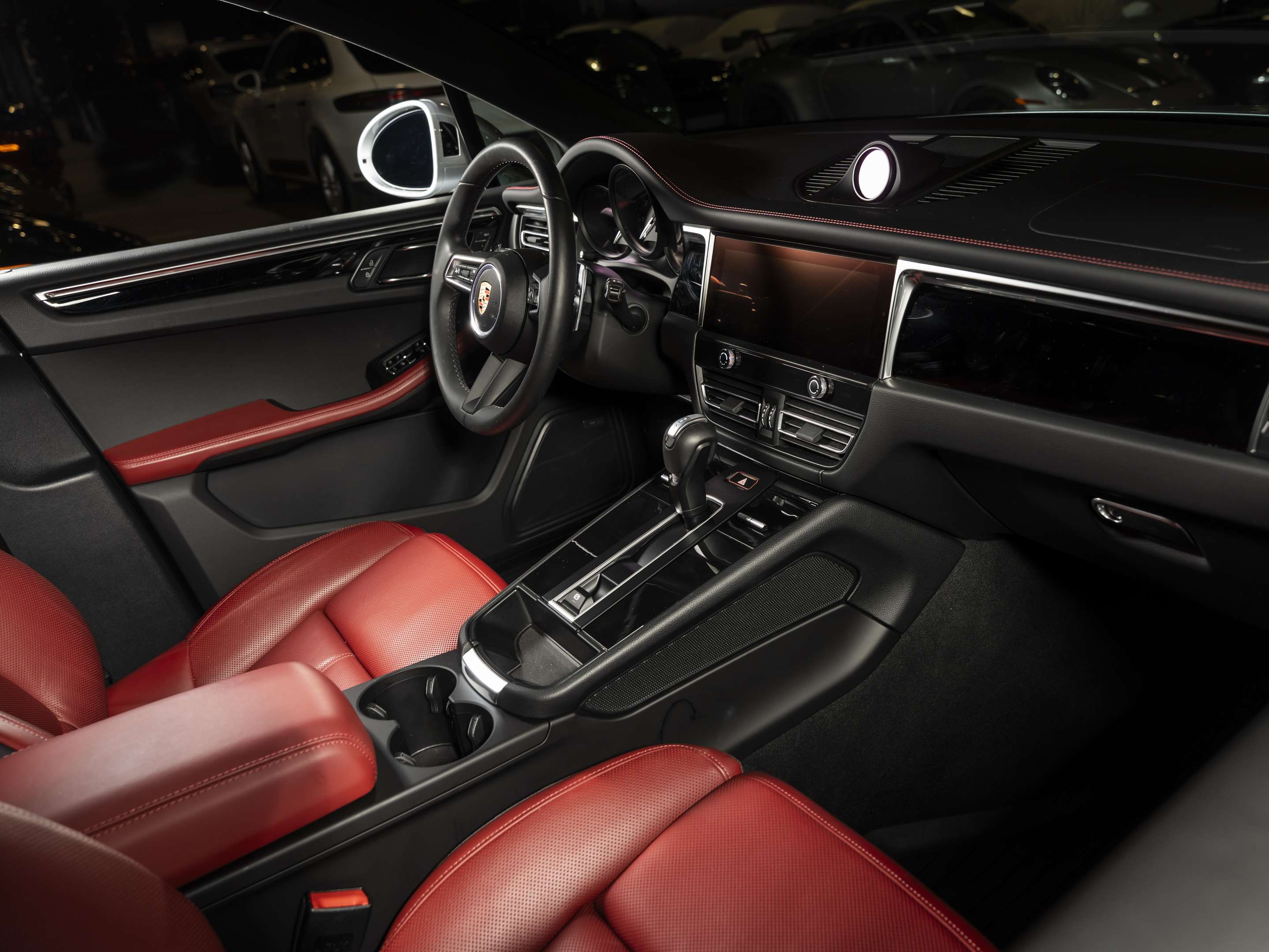 2025 Porsche Macan 2025 Macan - Certifié Porsche Approved alt 4