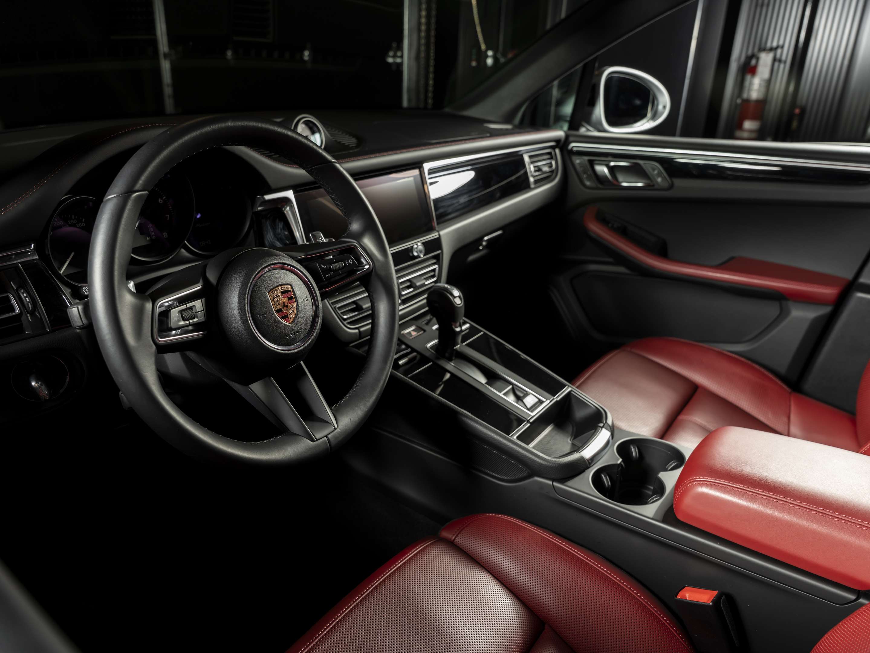 2025 Porsche Macan 2025 Macan - Certifié Porsche Approved thumb 13